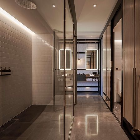 Alila Bangsar Kuala Lumpur Otel Dış mekan fotoğraf The changing rooms at the London Aquatics Centre